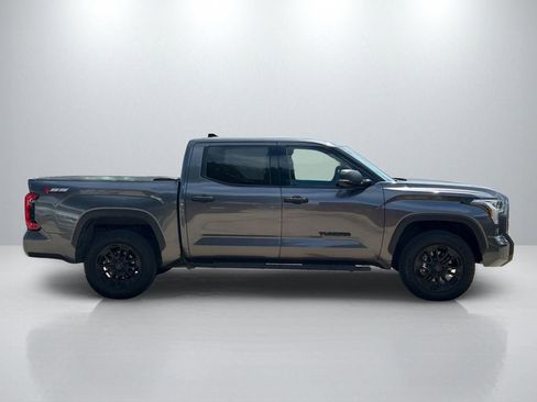 Used 2023 Toyota Tundra SR5 w/ SR5 Convenience Package AWD/4WD image 4