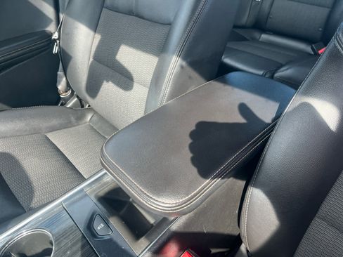 Used 2019 Chevrolet Impala LT FWD image 26