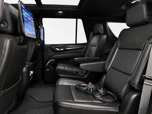 Used 2021 GMC Yukon XL Denali w/ Denali Premium Package AWD/4WD image 26