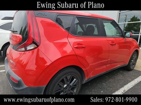 Used 2020 Kia Soul EX image 4