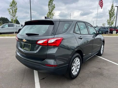 Used 2019 Chevrolet Equinox LS FWD image 5