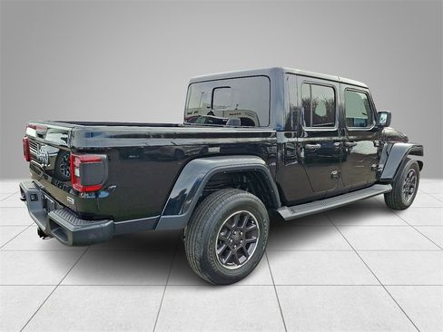 Used 2022 Jeep Gladiator Overland w/ Popular Equipment Package image 4