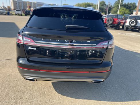 Used 2019 Lincoln Nautilus Reserve FWD image 7