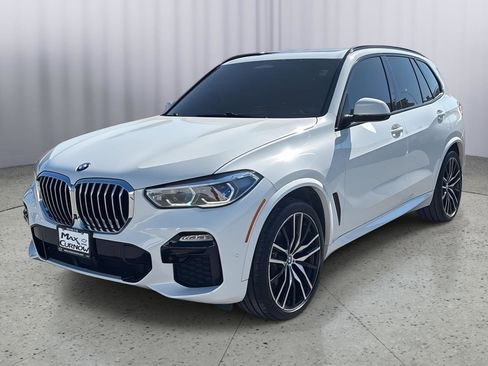 Used 2019 BMW X5 xDrive50i w/ M Sport Package image 1