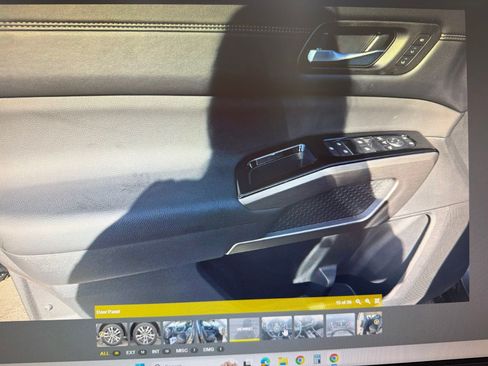 Used 2025 Nissan Pathfinder Platinum w/ Cargo Package AWD/4WD image 14