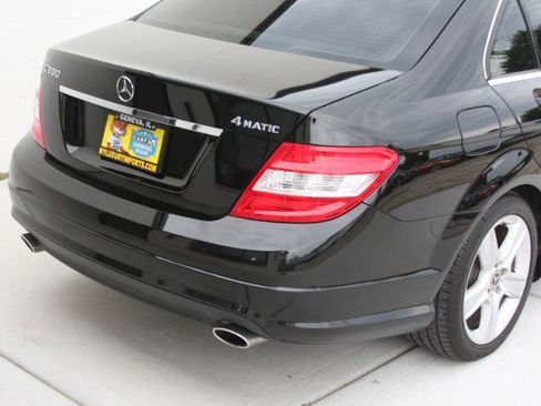Used 2011 Mercedes-Benz C 300 4MATIC Sedan image 8