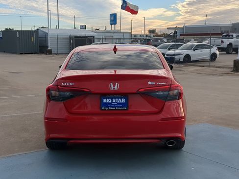 Used 2024 Honda Civic Sport image 5