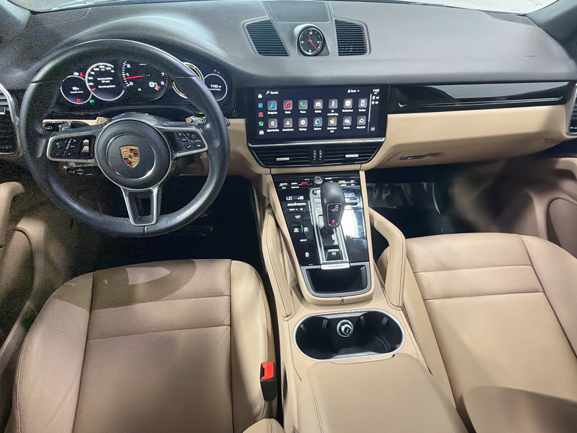 Certified 2023 Porsche Cayenne AWD/4WD image 16