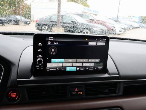 Certified 2023 Honda Pilot Elite image 22