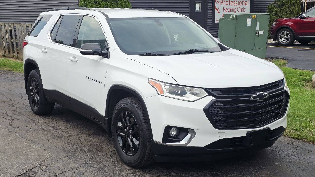 Used 2019 Chevrolet Traverse LT w/ LPO, Blackout Package AWD/4WD image 8