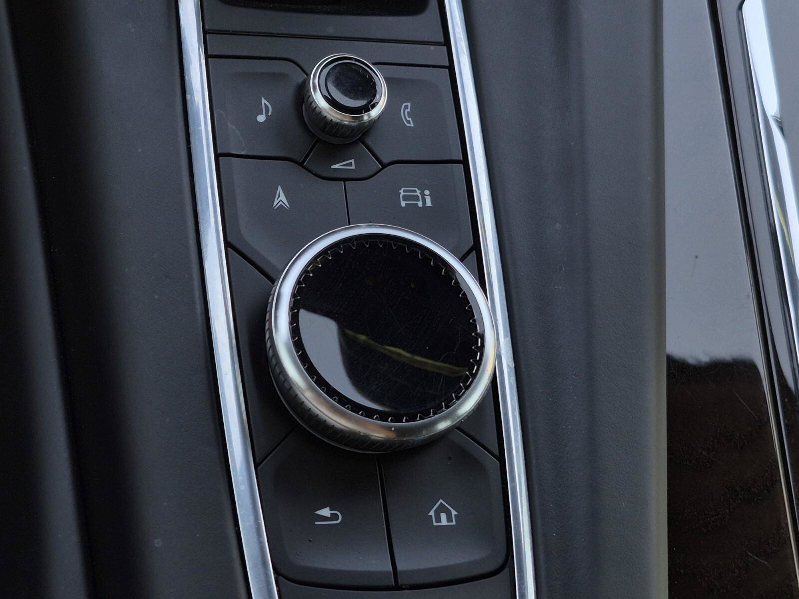 Used 2023 Cadillac Escalade ESV Sport Platinum w/ LPO, Floor Liner Package AWD/4WD image 42