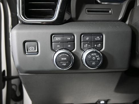 Used 2023 GMC Sierra 1500 Denali AWD/4WD image 24