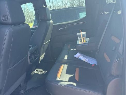 Used 2025 GMC Sierra 1500 AT4 w/ AT4 Premium Package image 9