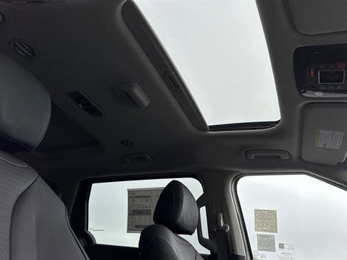 New 2026 Kia Carnival SX Prestige image 19