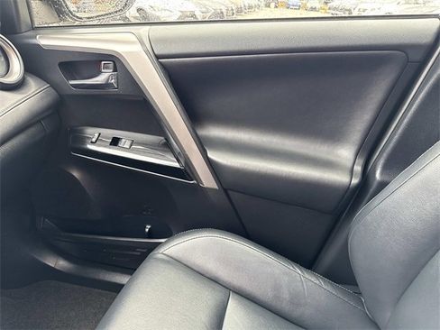 Used 2016 Toyota RAV4 Limited image 21
