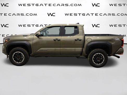 Used 2025 Toyota Tacoma TRD Off-Road image 43