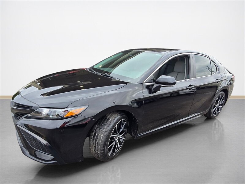 Used 2023 Toyota Camry SE w/ Audio Upgrade Package FWD image 8
