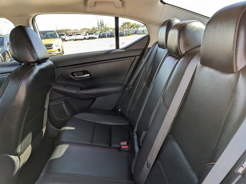 Used 2024 Nissan Sentra SR w/ SR Premium Package image 19