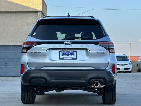New 2026 Subaru Forester Touring image 4