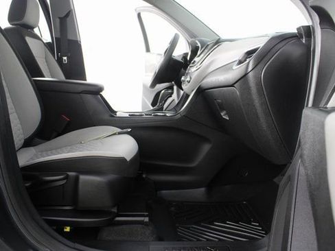 Used 2019 Chevrolet Equinox LS image 19