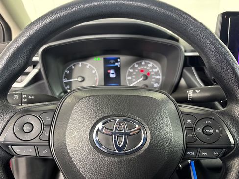 Certified 2025 Toyota Corolla LE image 11