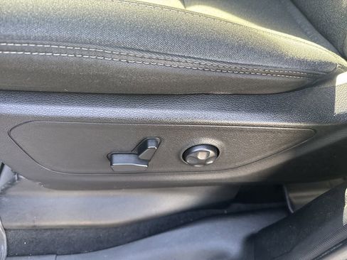 Used 2019 RAM 1500 Big Horn image 16