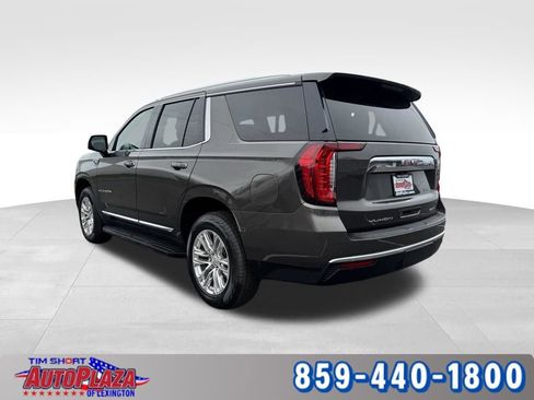 Used 2021 GMC Yukon SLT w/ SLT Luxury Plus Package AWD/4WD image 2