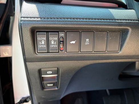 Used 2025 Honda Odyssey Sport-L image 24