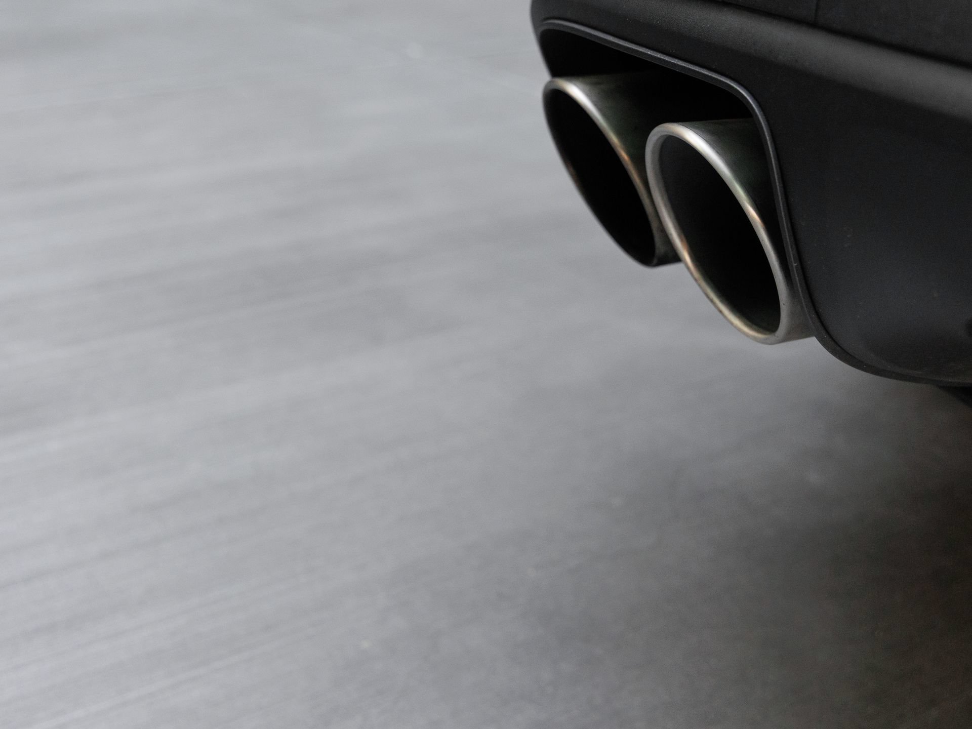 Certified 2025 Porsche Cayenne S AWD/4WD image 28