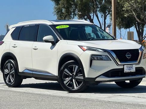 Used 2023 Nissan Rogue Platinum FWD image 1