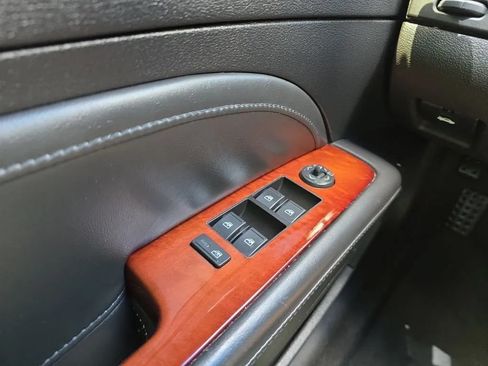 Used 2007 Cadillac STS w/ Preferred Equipment Group RWD image 23