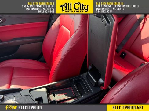 Used 2019 Alfa Romeo Giulia RWD image 36
