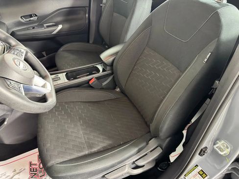 Used 2024 Nissan Kicks SV image 32