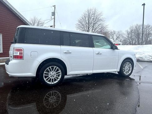 Used 2019 Ford Flex SEL image 6