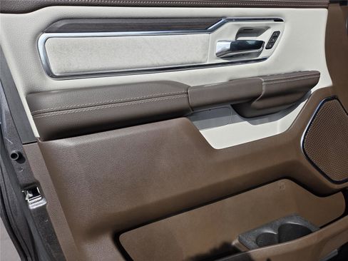 New 2026 RAM 1500 Laramie AWD/4WD image 19