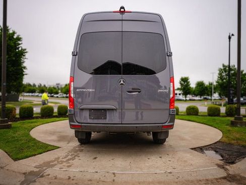 Used 2025 Mercedes-Benz Sprinter 2500 image 7
