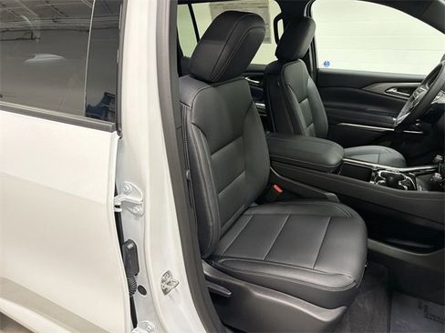 New 2026 Chevrolet Traverse LT w/ Sun and Wheel Package image 21