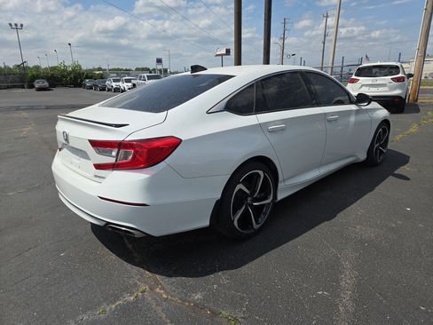 Used 2022 Honda Accord Sport image 5