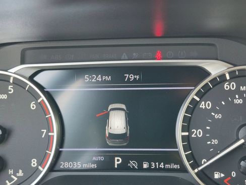 Used 2025 Nissan Rogue SV AWD/4WD image 13