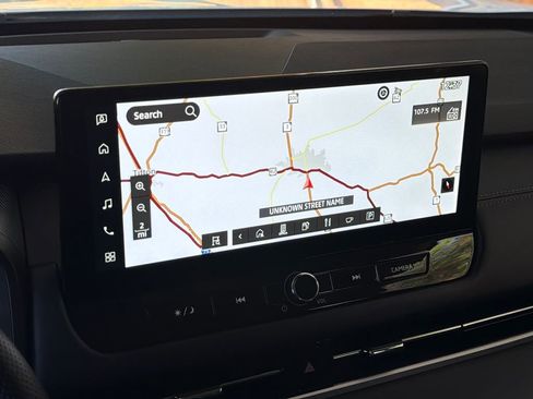 Used 2025 Mitsubishi Outlander SE image 6