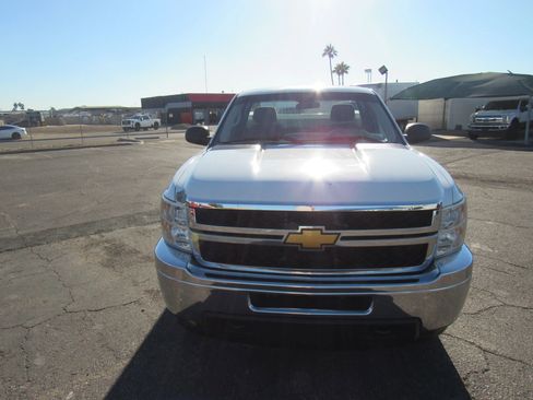 Used 2013 Chevrolet Silverado 2500 W/T image 3