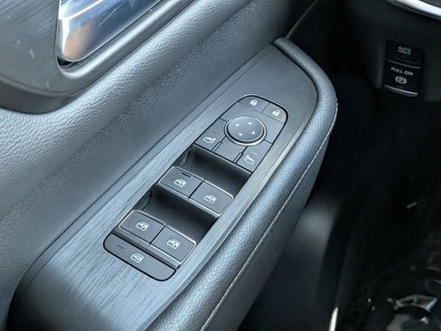 Used 2025 Nissan Armada SV RWD image 20