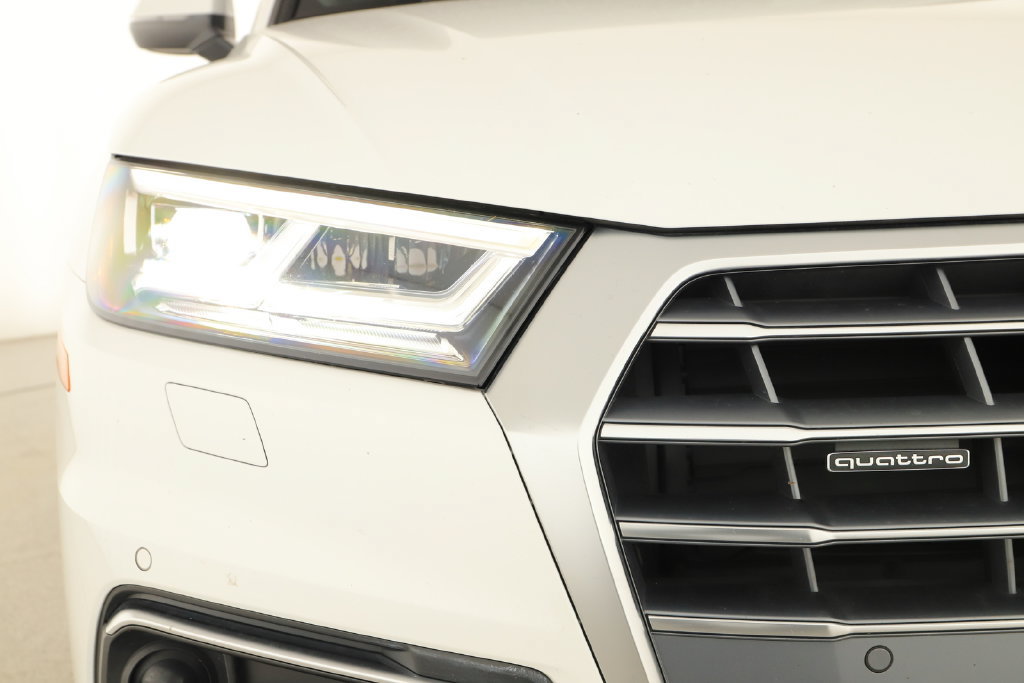 Used 2020 Audi Q5 Prestige w/ Prestige Package AWD/4WD image 32