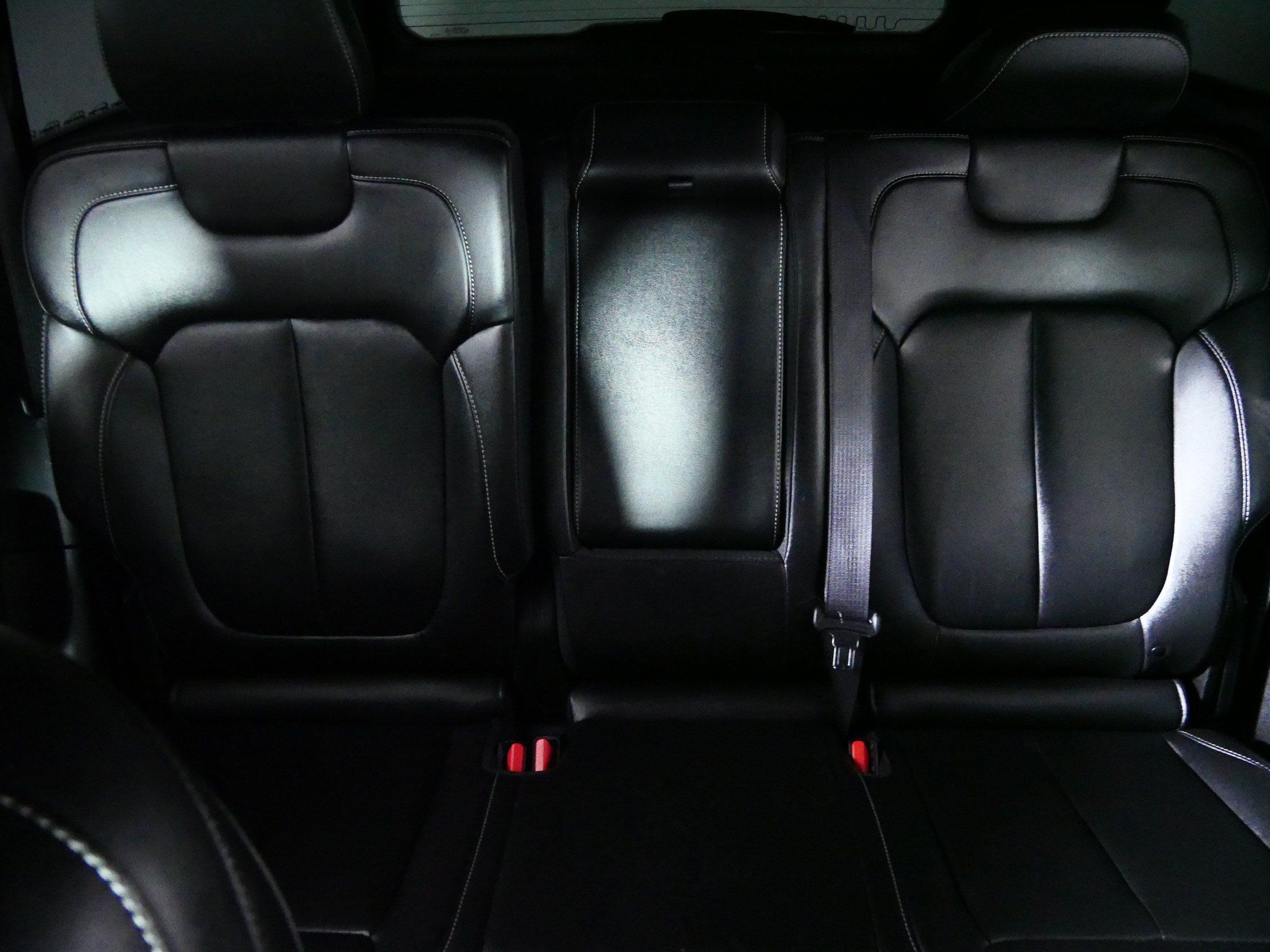 Used 2024 Jeep Grand Cherokee Limited RWD image 13