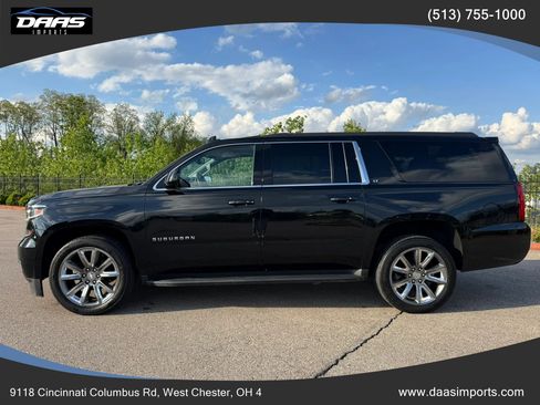 Used 2020 Chevrolet Suburban LT AWD/4WD image 8