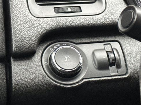 Used 2015 Buick Regal FWD image 11