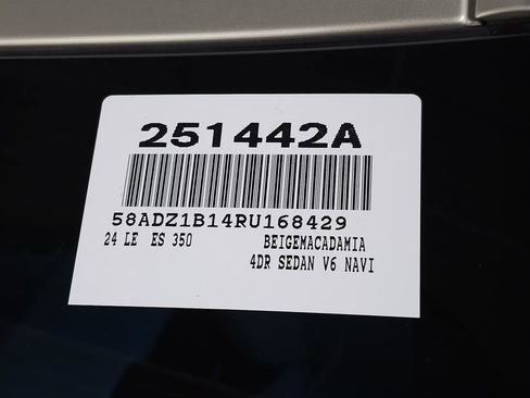 Certified 2024 Lexus ES 350 w/ Premium Package image 33