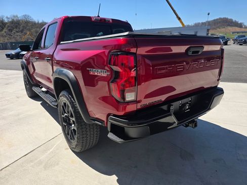 Used 2024 Chevrolet Colorado Trail Boss w/ LPO, Dark Essentials Package AWD/4WD image 7