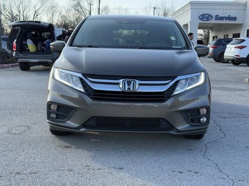 Used 2018 Honda Odyssey EX-L image 2