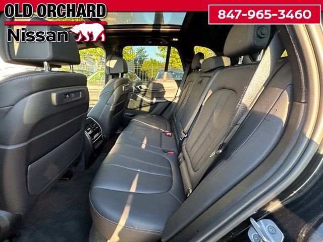 Used 2022 BMW X5 xDrive45e w/ Climate Comfort Package AWD/4WD image 17